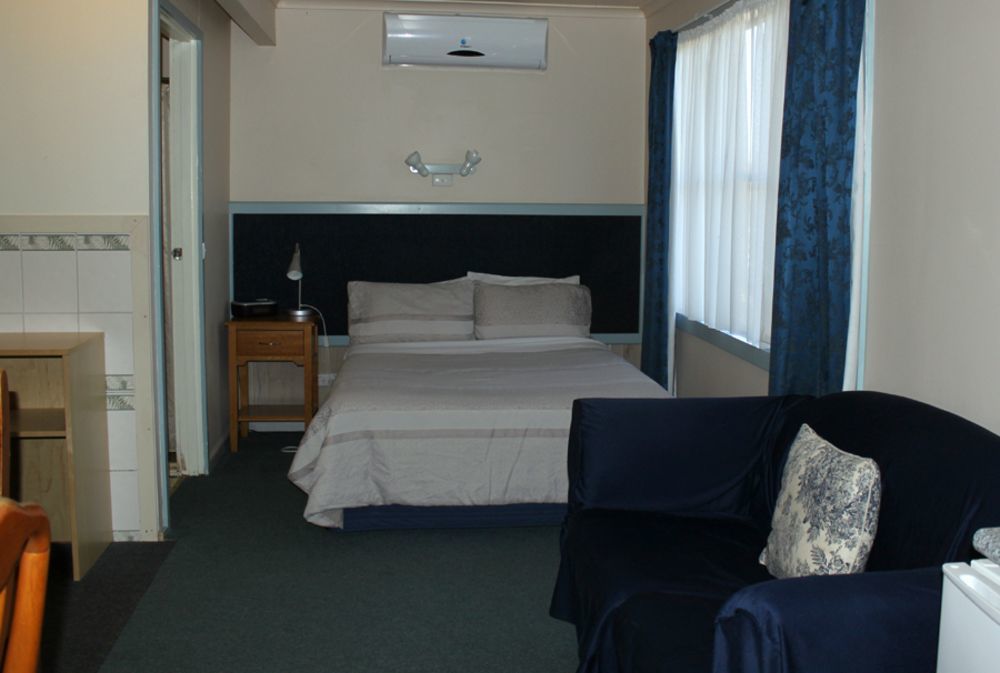 Kaniva Midway Motel Eksteriør bilde