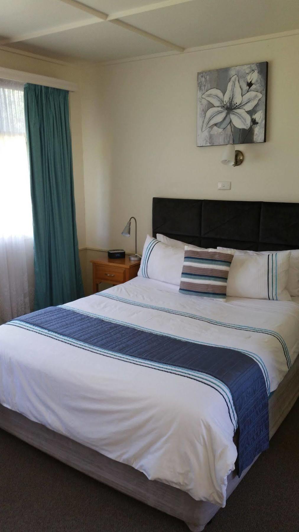 Kaniva Midway Motel Eksteriør bilde