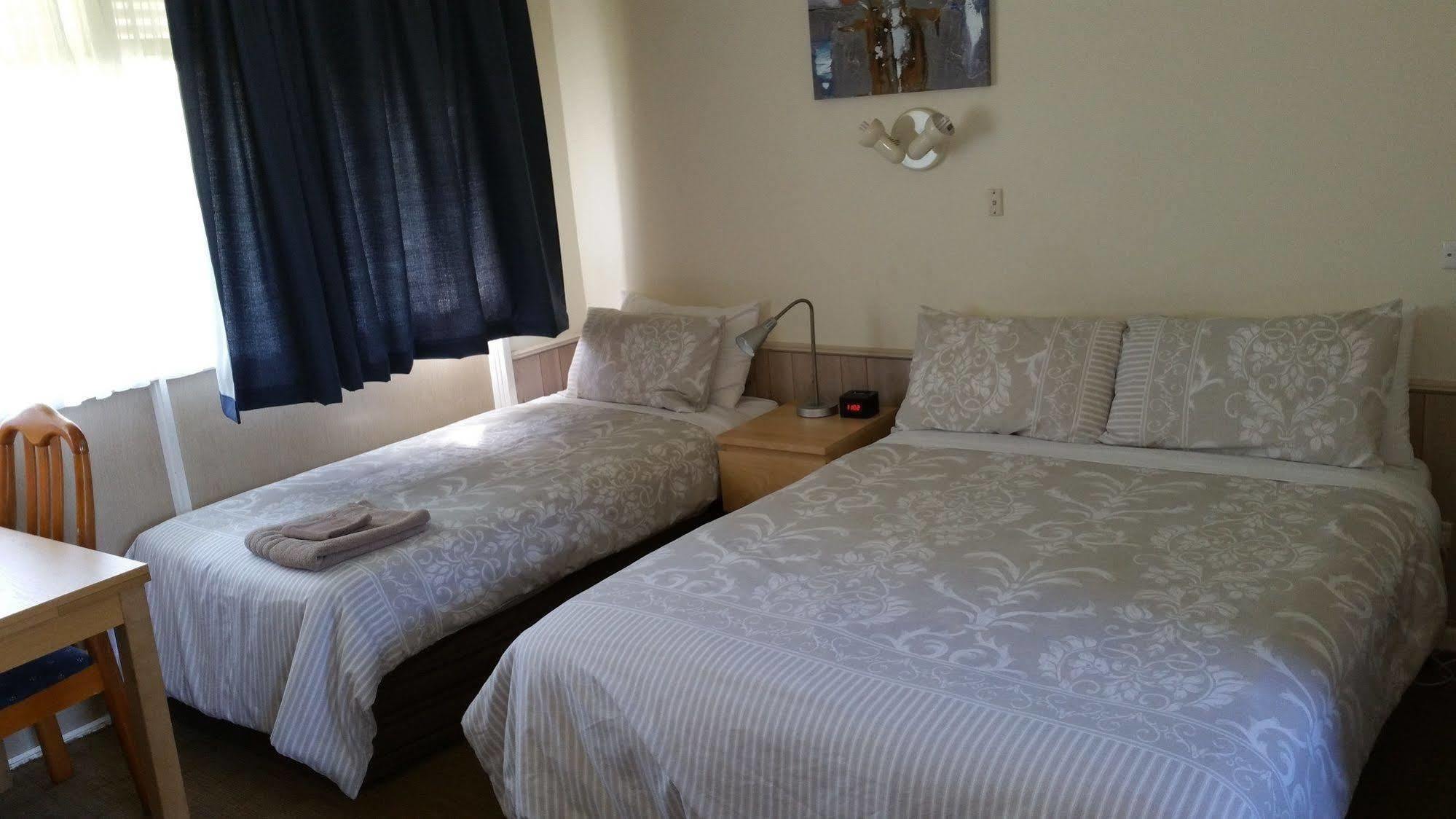 Kaniva Midway Motel Eksteriør bilde